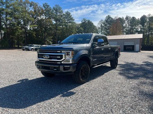 Used 2022 Ford F250 Platinum w/ Tremor Off-Road Package image 3