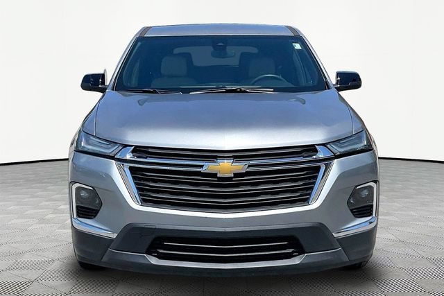 Used 2023 Chevrolet Traverse LS FWD image 2