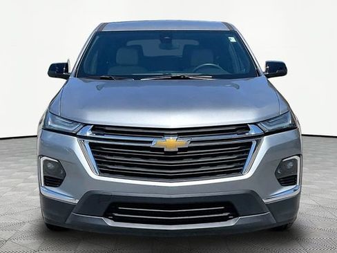 Used 2023 Chevrolet Traverse LS FWD image 2
