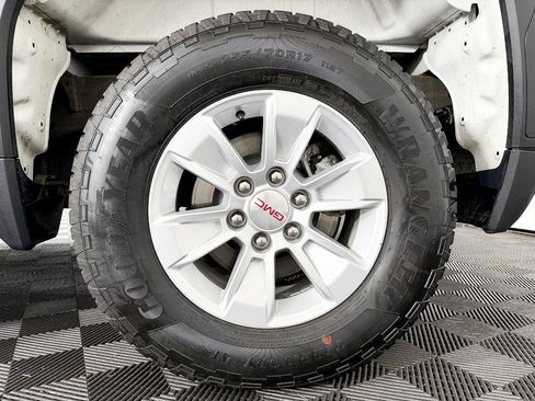 Used 2023 GMC Sierra 1500 SLE AWD/4WD image 26
