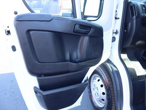 Used 2016 RAM ProMaster 2500 FWD image 12