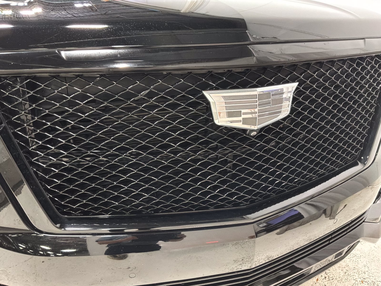 Used 2023 Cadillac Escalade ESV Sport Platinum w/ LPO, ONYX Package AWD/4WD image 30