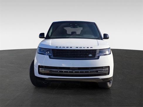 New 2026 Land Rover Range Rover SE image 2