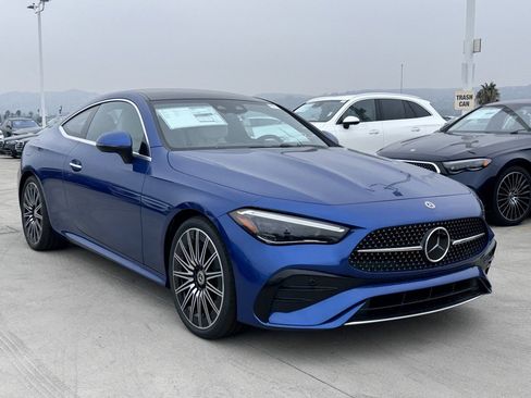 Used 2024 Mercedes-Benz CLE 300 4MATIC Coupe image 2