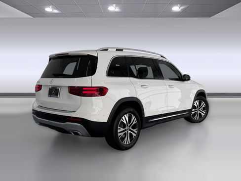 Certified 2026 Mercedes-Benz GLB 250 image 8
