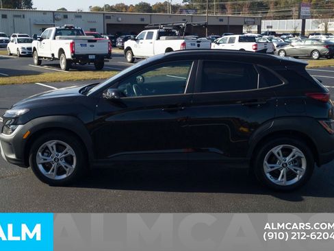 Used 2022 Hyundai Kona SEL w/ Convenience Package image 11