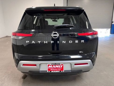 Used 2022 Nissan Pathfinder SL w/ SL Premium Package image 4