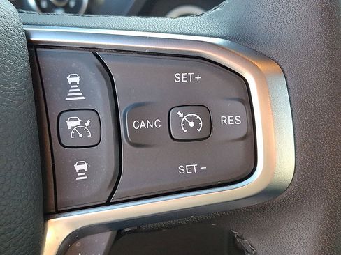 Certified 2025 RAM 1500 Big Horn AWD/4WD image 24