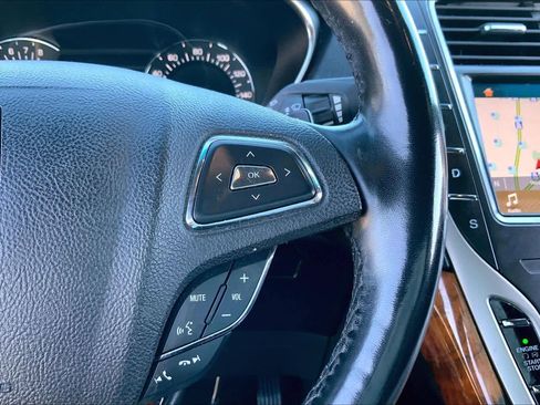 Used 2018 Lincoln MKX Reserve w/ Lincoln MKX Climate Package image 24