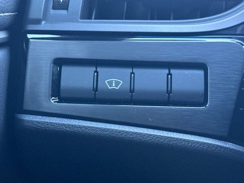 Certified 2025 Lexus ES 300h w/ Premium Package image 38