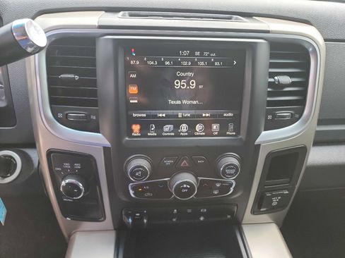 Used 2014 RAM 2500 Lone Star image 25