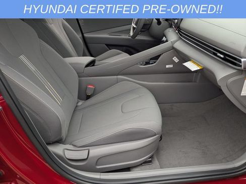 Used 2025 Hyundai Elantra Hybrid FWD image 24