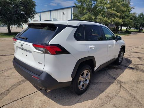 Used 2023 Toyota RAV4 XLE FWD image 13
