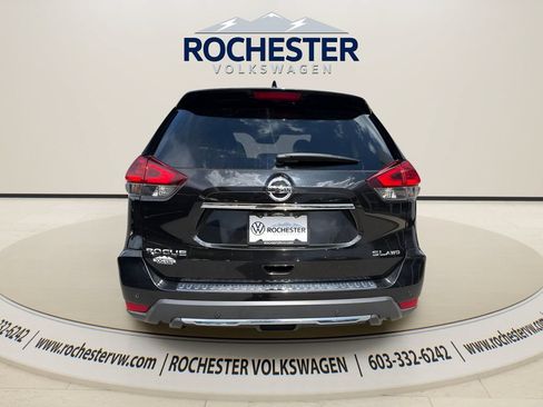 Used 2019 Nissan Rogue SL w/ Premium Package AWD/4WD image 5