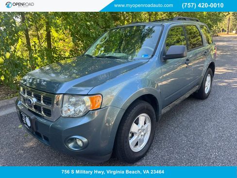 Used 2010 Ford Escape XLT AWD/4WD image 1