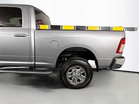Used 2019 RAM 2500 Big Horn image 28