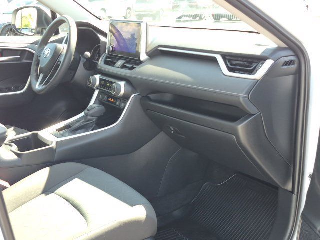 Used 2023 Toyota RAV4 XLE w/ Convenience Package FWD image 22