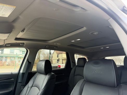 Used 2021 Buick Enclave Avenir w/ Avenir Technology Package image 16