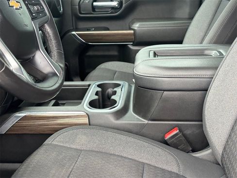 Used 2022 Chevrolet Silverado 2500 LT w/ Convenience Package image 10