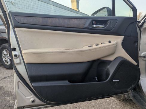 Used 2015 Subaru Outback 2.5i Limited w/ Popular Package #4 image 12