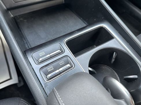 Used 2025 Hyundai Sonata SEL FWD image 17