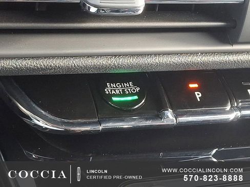 Certified 2024 Lincoln Corsair AWD image 24