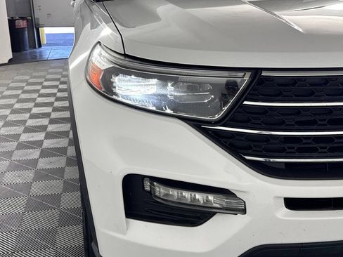 Used 2020 Ford Explorer XLT w/ Equipment Group 202A AWD/4WD image 43