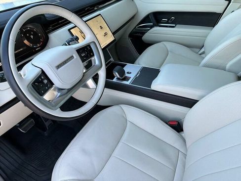 Used 2024 Land Rover Range Rover SE AWD/4WD image 11