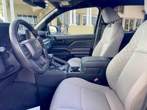 Used 2025 Toyota Tacoma SR5 image 11