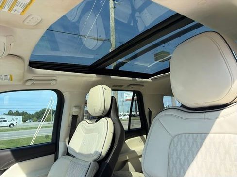 Used 2023 Lincoln Navigator Black Label AWD/4WD image 22