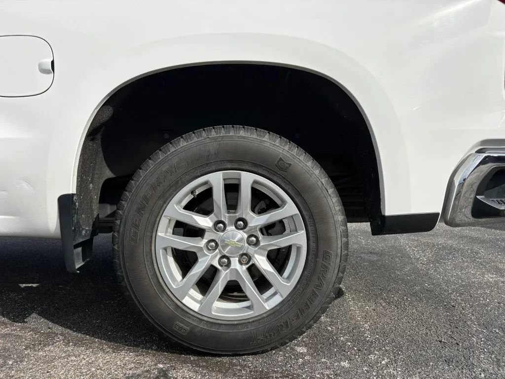 Used 2021 Chevrolet Silverado 1500 LT w/ Bed Protection Package AWD/4WD image 25