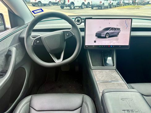 Used 2026 Tesla Model Y 2WD image 12