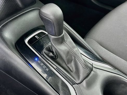 Used 2024 Toyota Corolla LE FWD image 17
