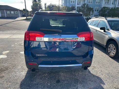 Used 2010 GMC Terrain SLT image 5