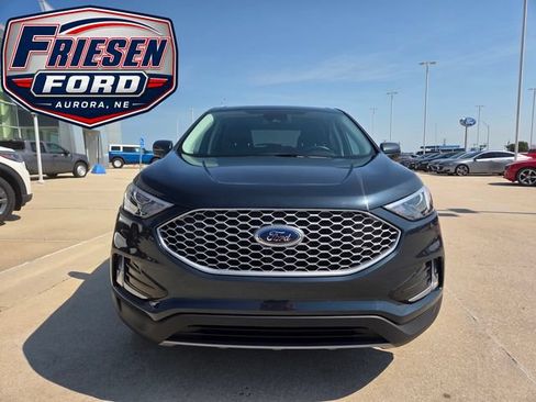 Used 2023 Ford Edge SEL w/ Convenience Package AWD/4WD image 2