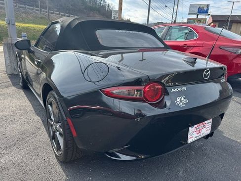 Used 2017 MAZDA MX-5 Miata Grand Touring image 5