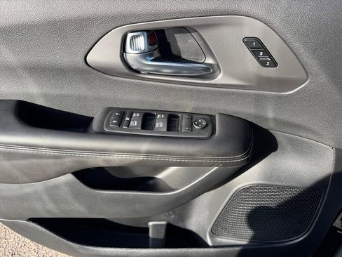 New 2026 Chrysler Pacifica Select w/ S Appearance Package AWD/4WD image 20