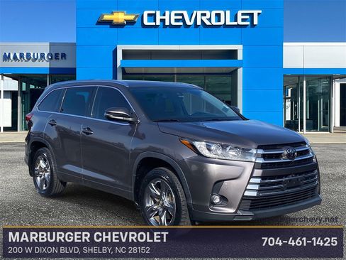 Used 2019 Toyota Highlander AWD V6 image 1