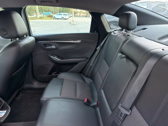 Used 2016 Chevrolet Impala LT FWD image 10