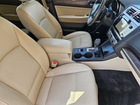 Used 2015 Subaru Outback 2.5i Limited AWD/4WD image 12