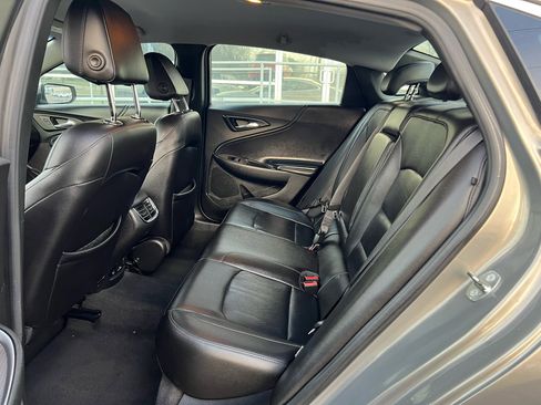 Used 2017 Chevrolet Malibu LT w/ Leather Package image 12