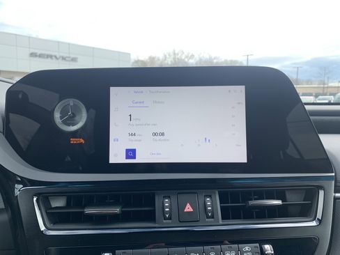 Certified 2025 Lexus ES 350 w/ Premium Package image 24