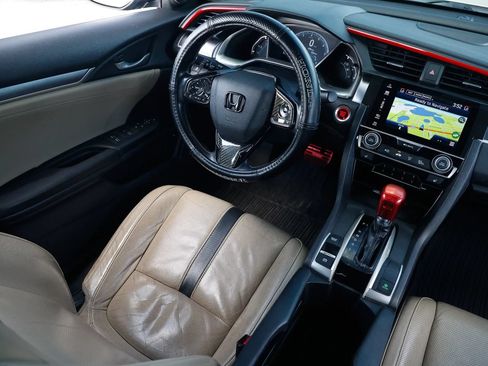 Used 2016 Honda Civic Touring image 12