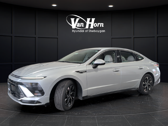 Certified 2025 Hyundai Sonata SEL AWD/4WD image 3