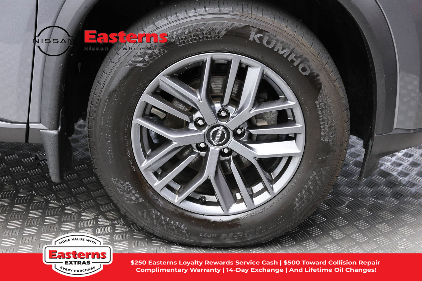 Used 2023 Nissan Rogue S AWD/4WD image 28