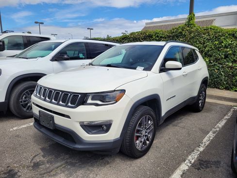Used 2017 Jeep Compass Latitude w/ Safe & Security Group image 1