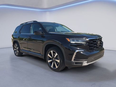 Used 2024 Honda Pilot Elite image 8