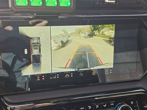 Used 2024 GMC Sierra 1500 AT4X image 27