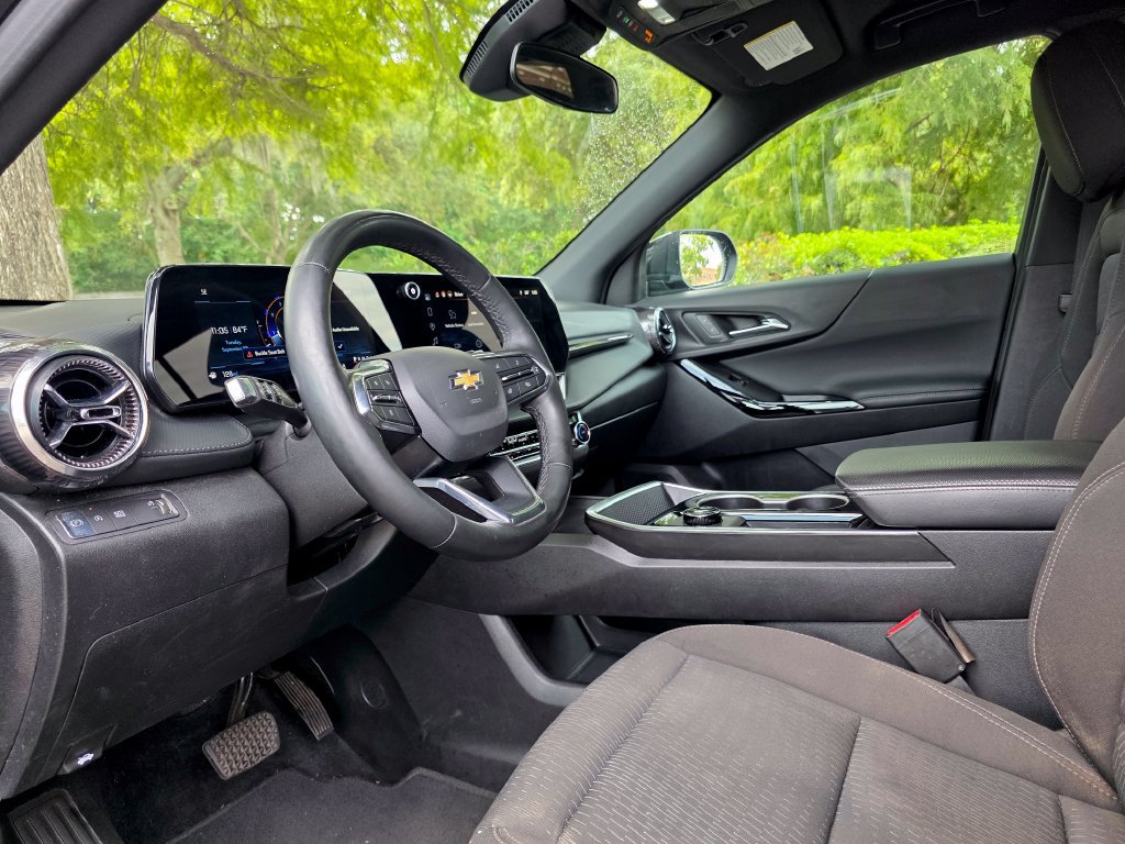 Used 2026 Chevrolet Equinox LT FWD image 13