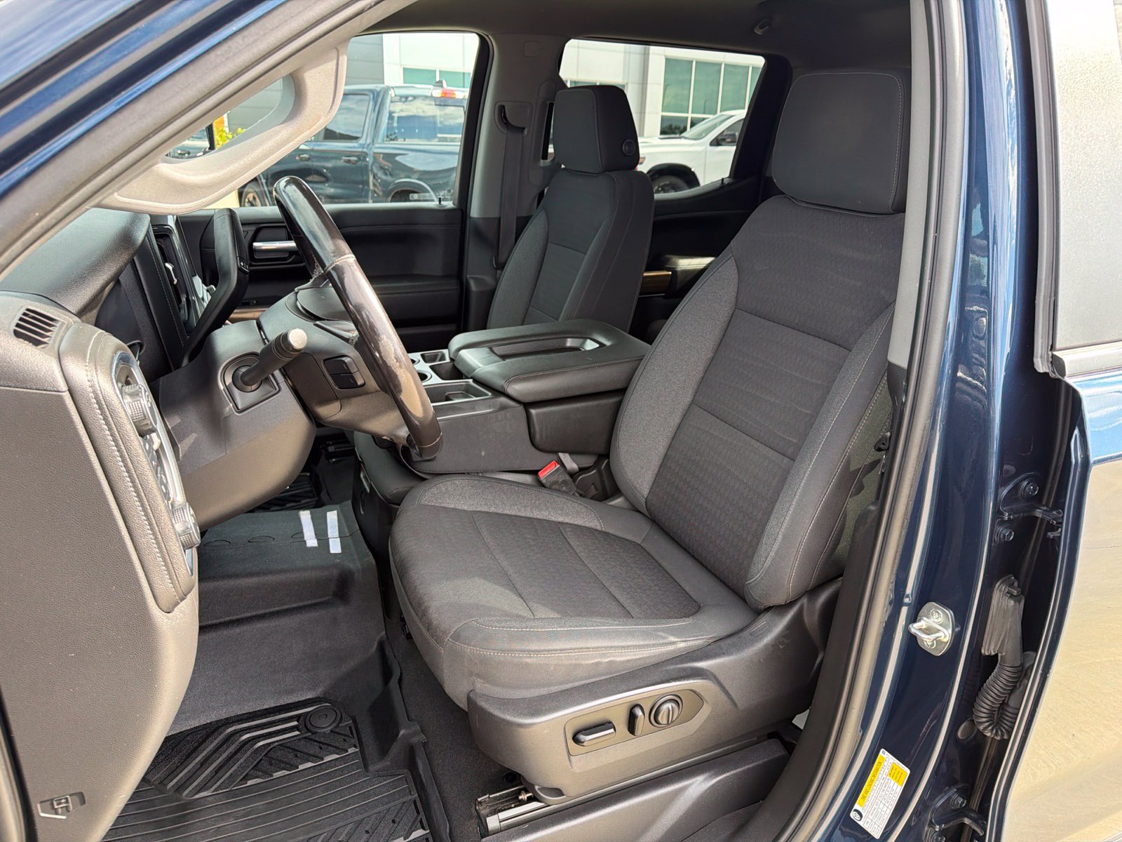Used 2021 Chevrolet Silverado 1500 RST AWD/4WD image 13